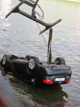 Audi A4 nehoda